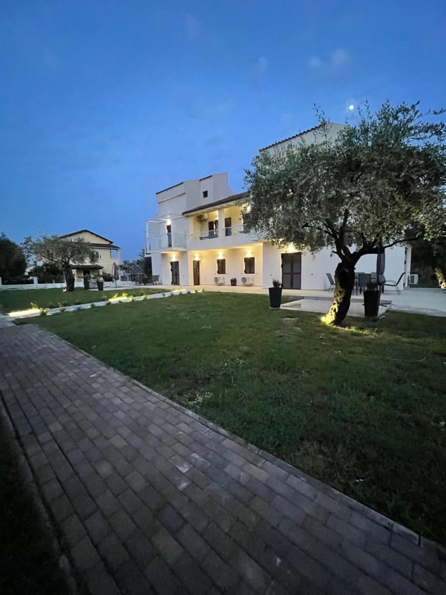 Villa Rodelia 1 Roda  Bilik gambar
